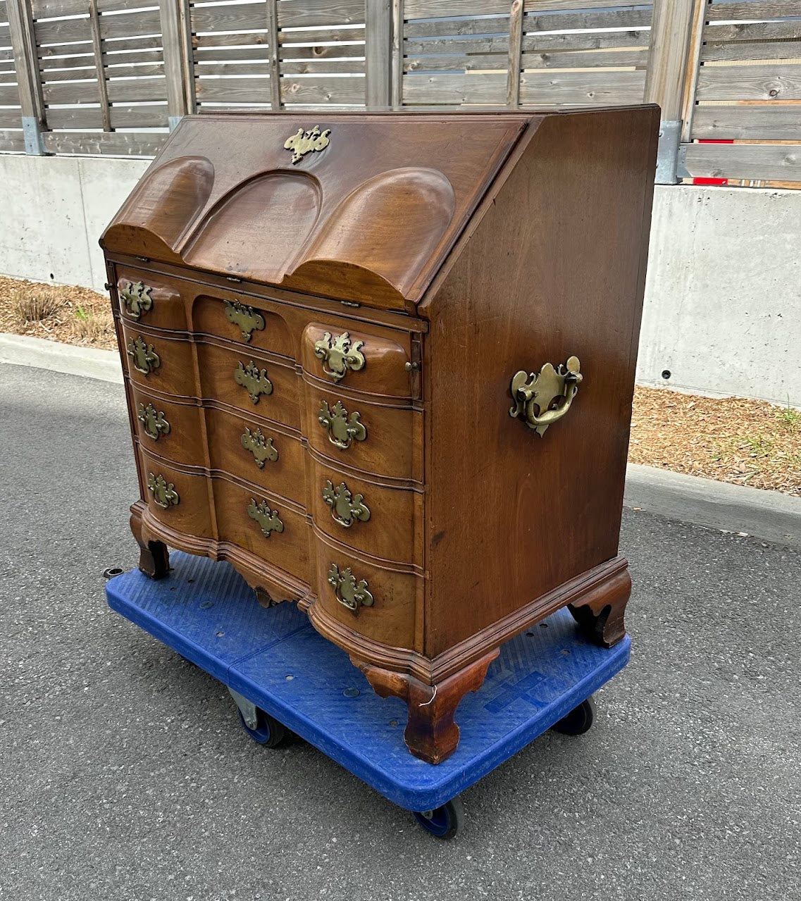 Boston Block Front Desk